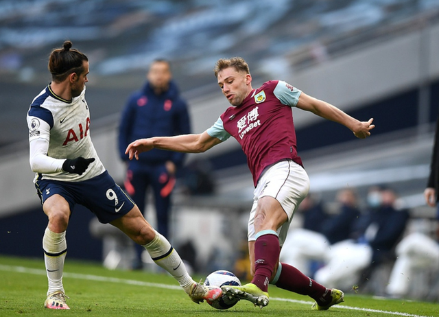 埃弗顿做客表现糟糕！海外情报：曼联2-1埃弗顿（曼联2-1力克埃弗顿，太妃糖客场依旧低迷）