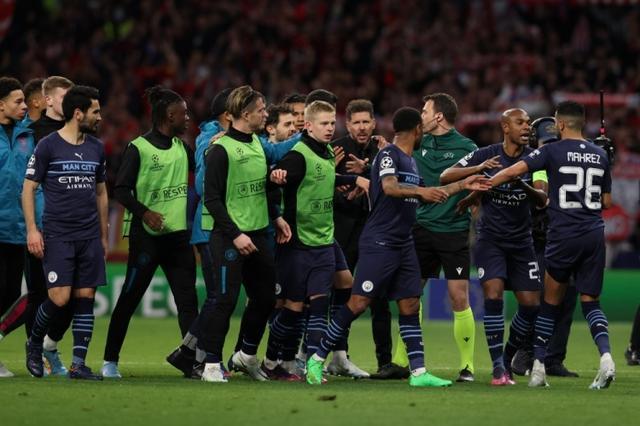 梅里诺：我努力适应了9号位；为小将们感到非常骄傲