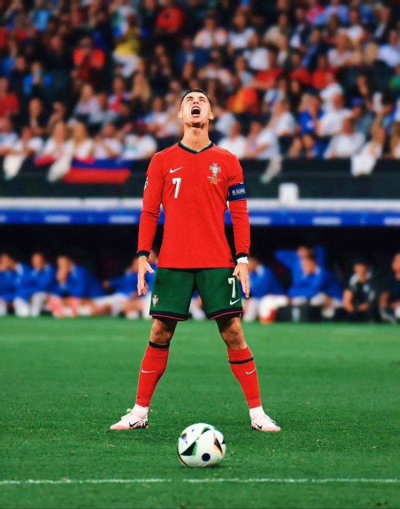 亚马尔19岁前欧冠直接参与13球，与姆巴佩并列最多（19岁前欧冠13次参与进球，亚马尔与姆巴佩并列最多）