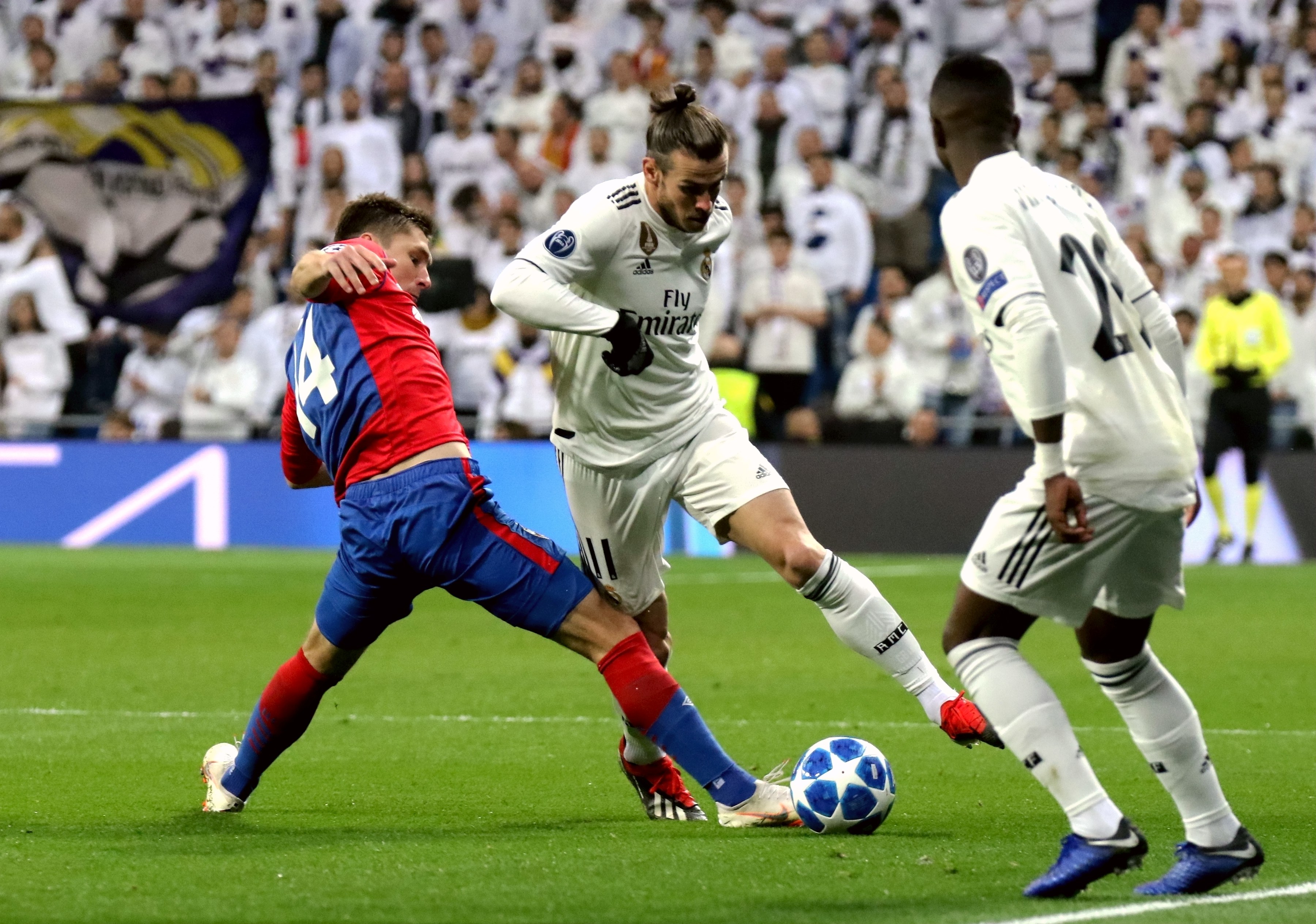 挑起进攻大旗！希罗首节超5成命中率得12分，热火5分领先