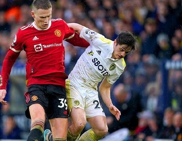 被偷家，意媒：巴斯托尼踢欧冠时家中进贼，丢失多块名牌手表（意媒：巴斯托尼出战欧冠期间家中遭窃，多块名表失踪）