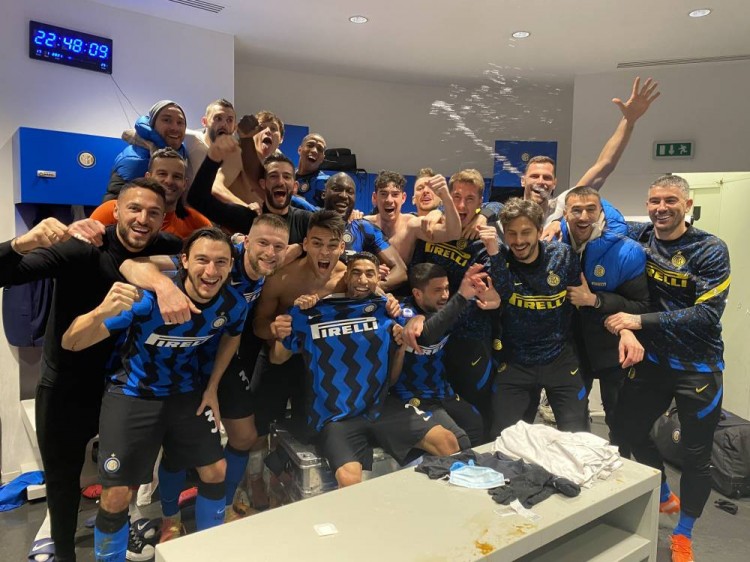 西甲半场：莱万开场闪击，费兰破门，巴萨暂2-0毕尔巴鄂（西甲半场战报：莱万闪击，费兰建功，巴萨暂2-0领先毕尔巴鄂）