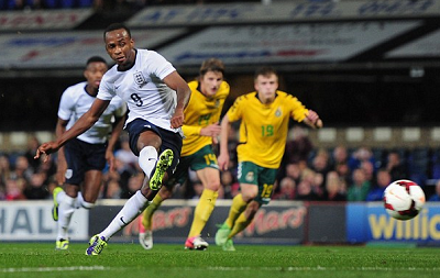 名记还原leeway事件：保罗私自指点伦纳德被小范甘迪警告