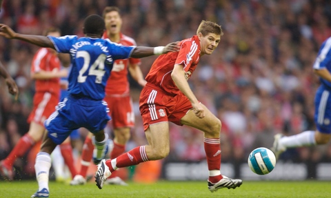 米兰双雄完成收购圣西罗球场及周边地块，新球场容量超7万人（AC米兰与国际米兰敲定收购圣西罗及周边地块，新球场可容纳逾7万人）